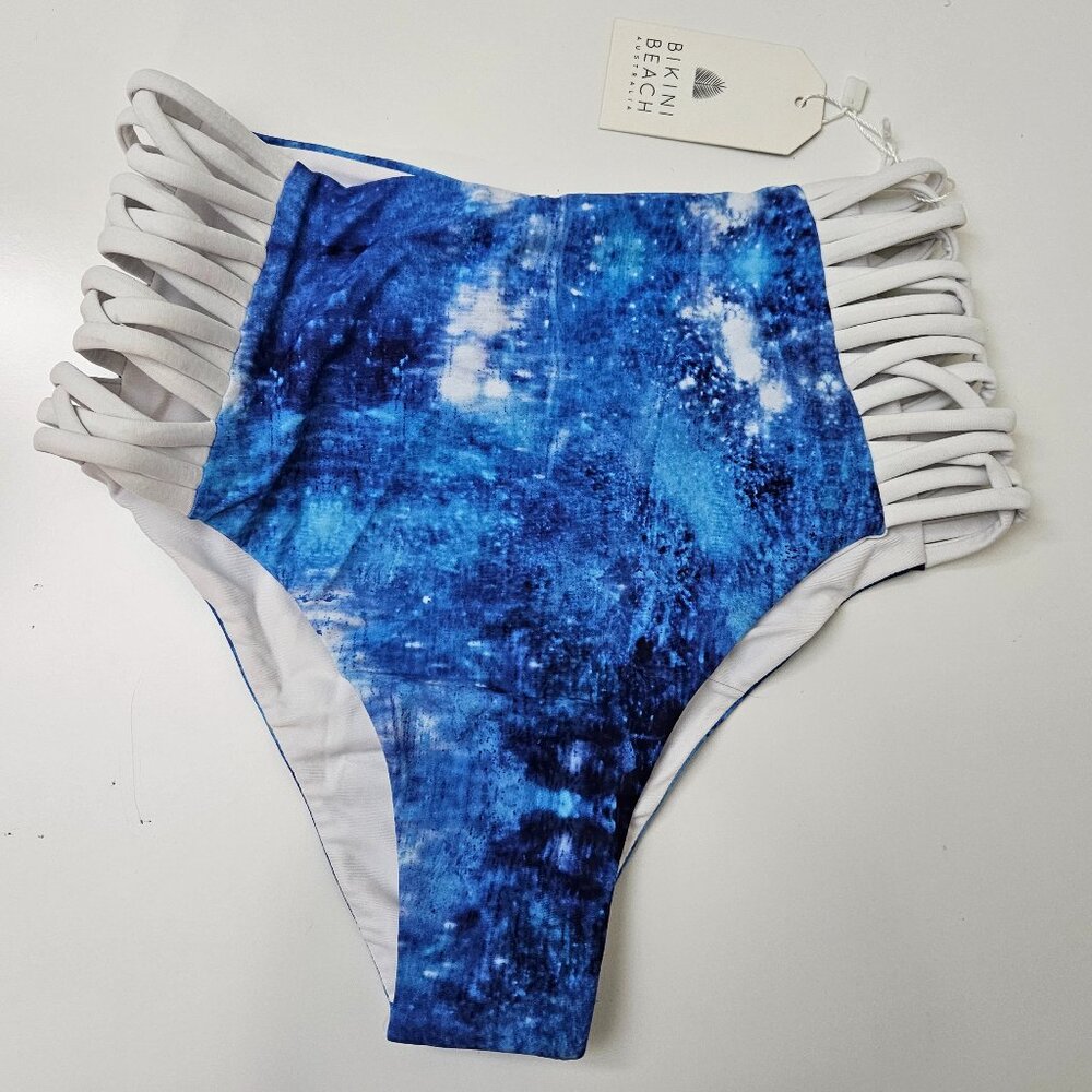 187. Bikini Beach bikini bottom. NWT